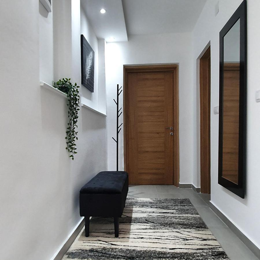 Afrodita Apartment Vrdnik Exteriör bild